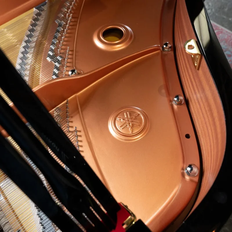 YAMAHA C7X PWH