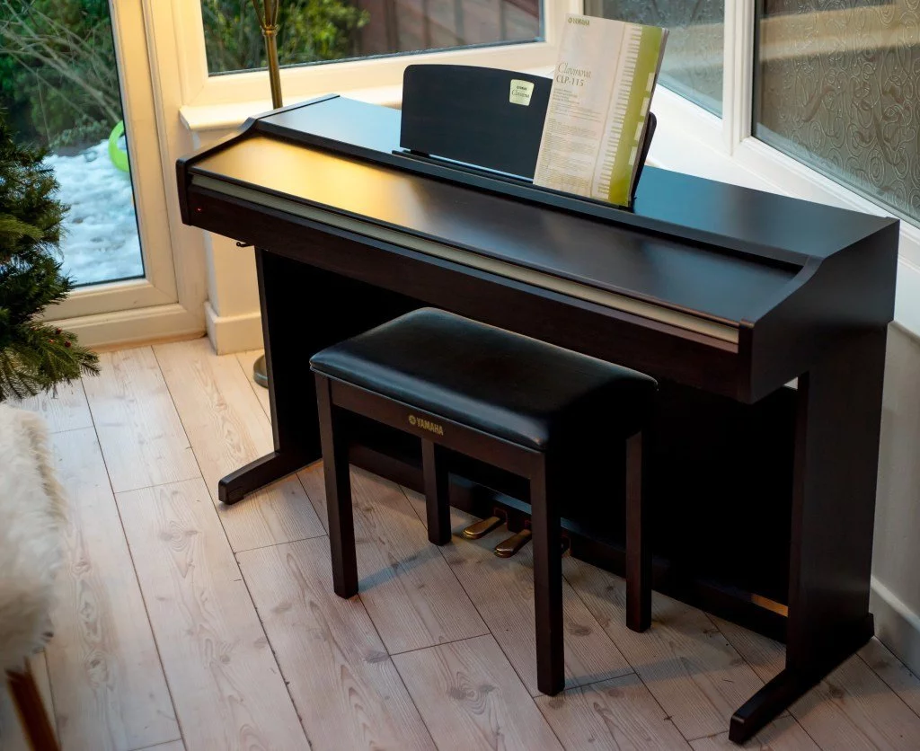 YAMAHA CLP-115