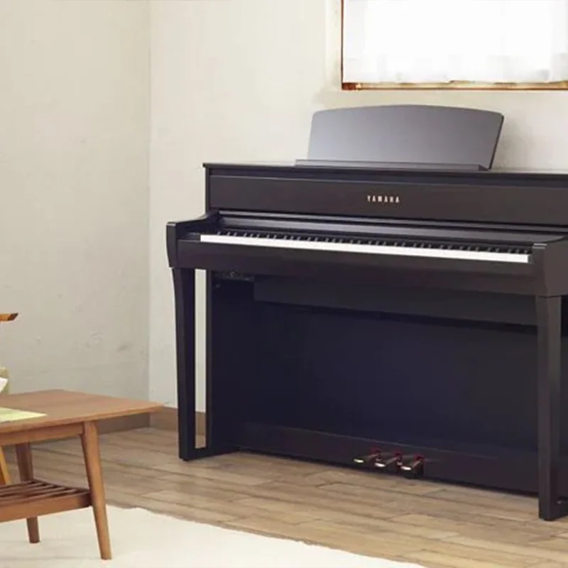 YAMAHA CLP-675 R