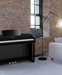 YAMAHA CLP-725