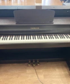 YAMAHA CLP-735 R (USED)
