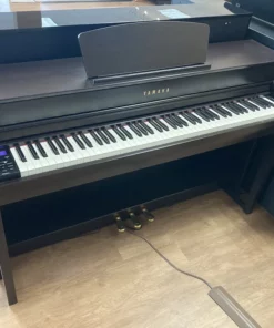 YAMAHA CLP-735 R (USED)