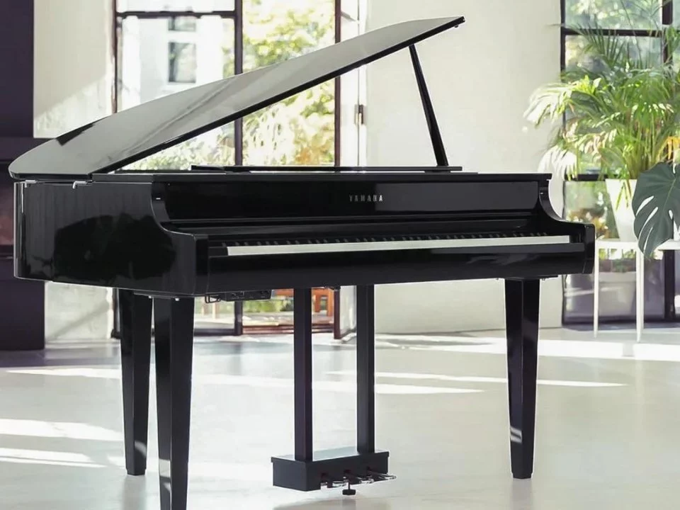 YAMAHA CLP-765GP