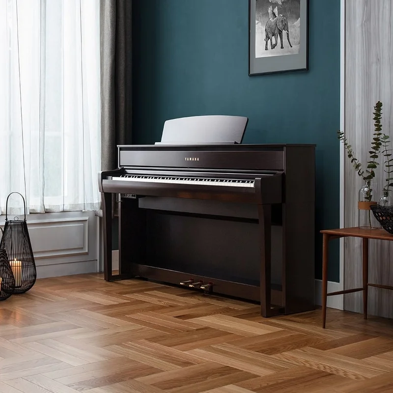 YAMAHA CLP-775 R