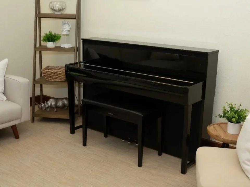 YAMAHA CLP-785