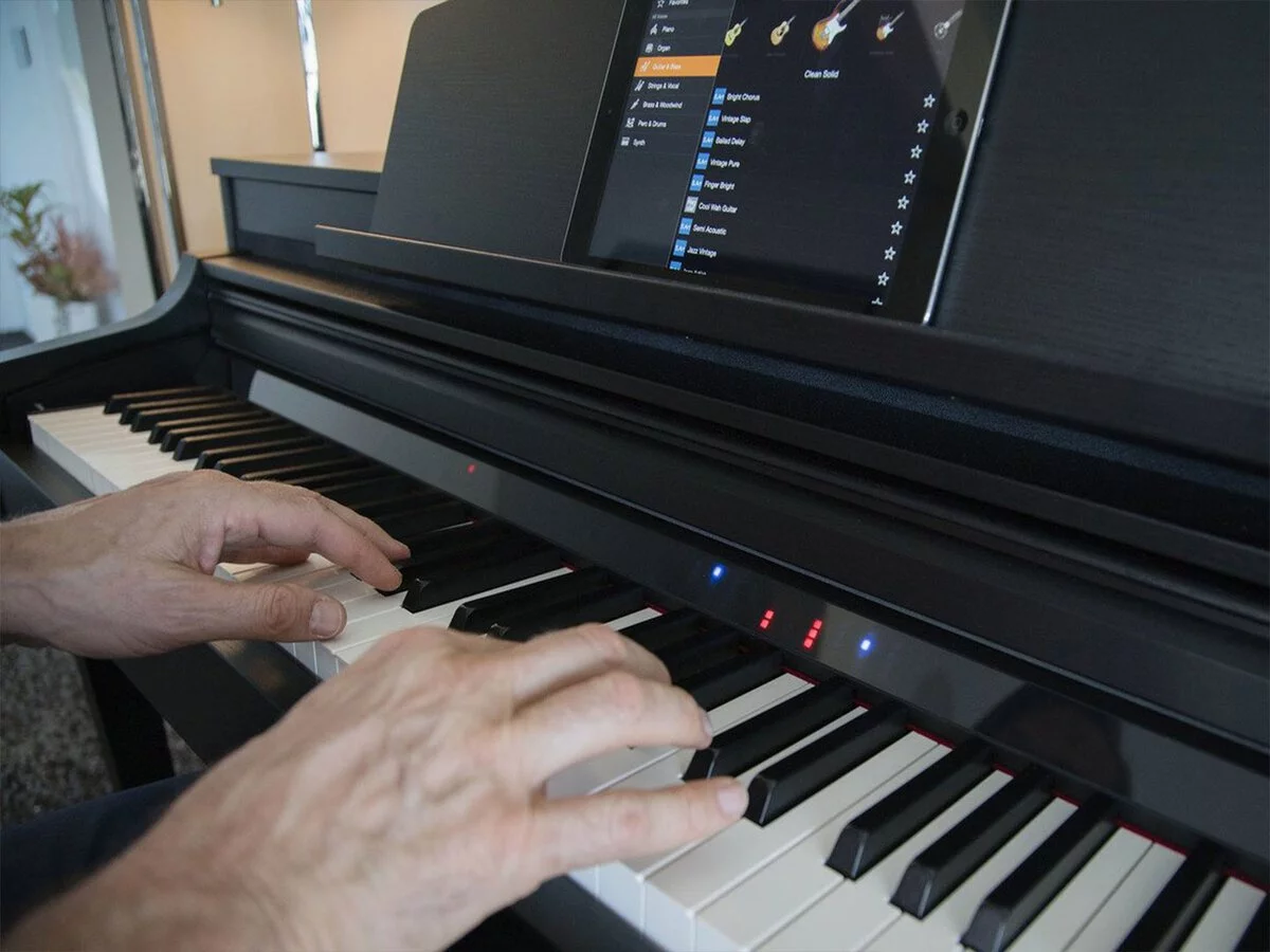 YAMAHA CSP-150 B