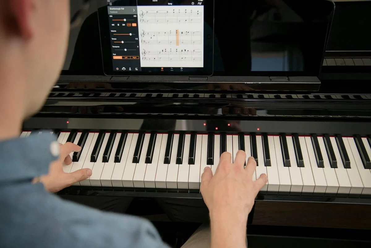 YAMAHA CSP-150 B