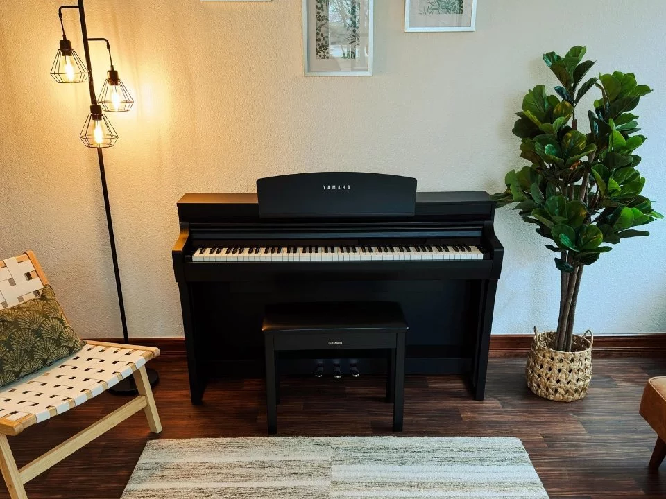 YAMAHA CSP-275 B