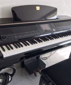 YAMAHA CVP-309 PE