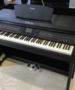 YAMAHA CVP-701 PE