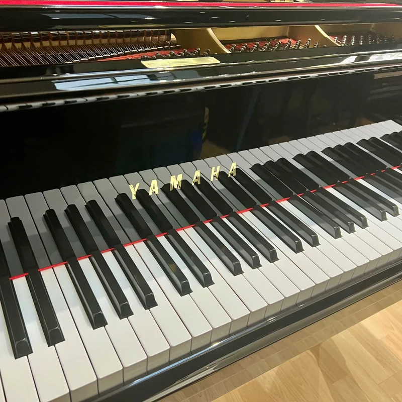 YAMAHA G3