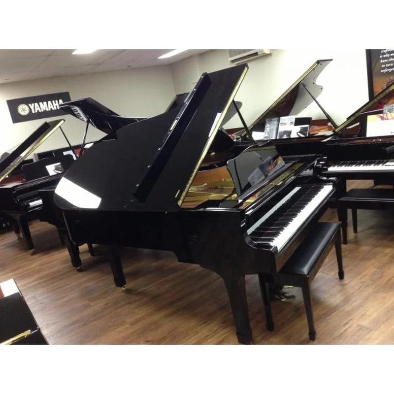 YAMAHA G5 WH