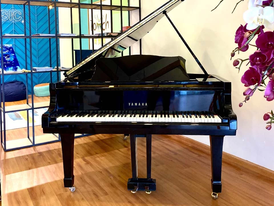 YAMAHA G5E - Elite Piano