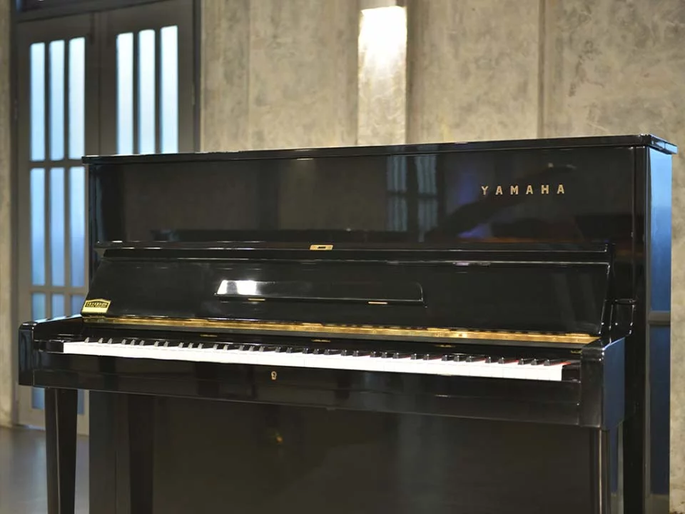 Đàn piano Yamaha YAMAHA U1D – Chi tiết bàn phím