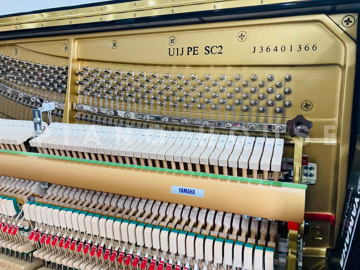 YAMAHA U1J SC2