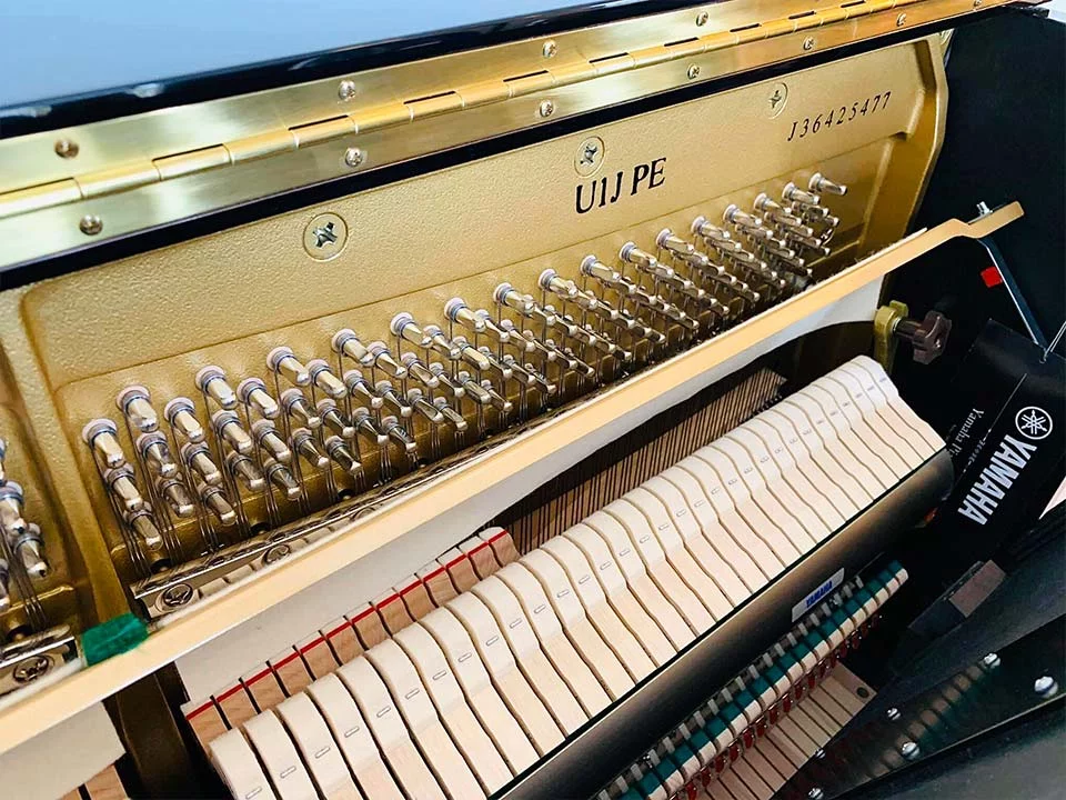 YAMAHA U1J PE (USED)