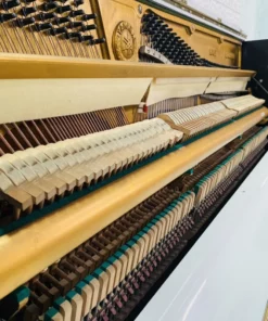 Yamaha U2F WH