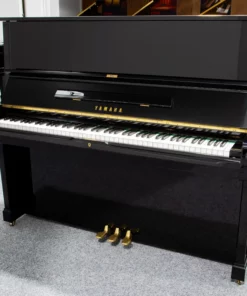 YAMAHA U2H WH