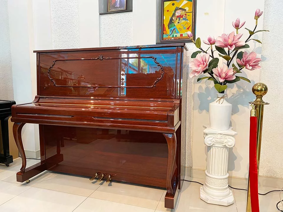 YAMAHA U300MhC
