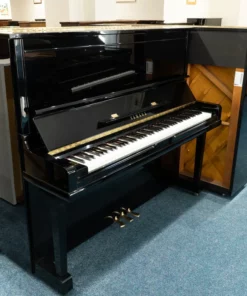 YAMAHA U30A WH