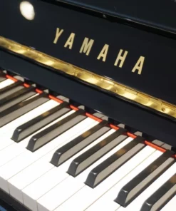 YAMAHA U30A WH