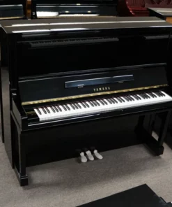 YAMAHA U30BiC