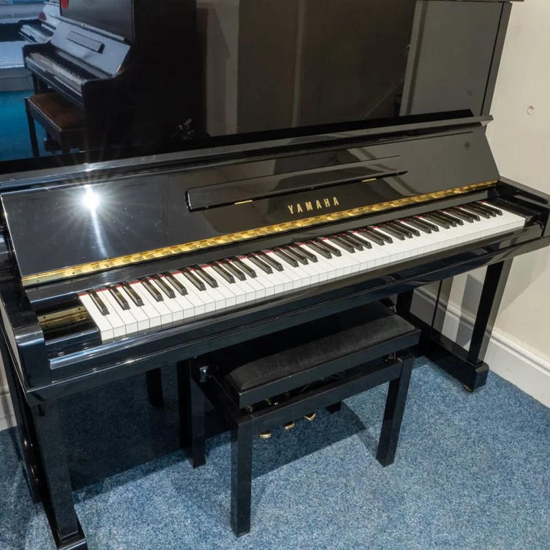 YAMAHA U30BL Disk Player - Elite Piano