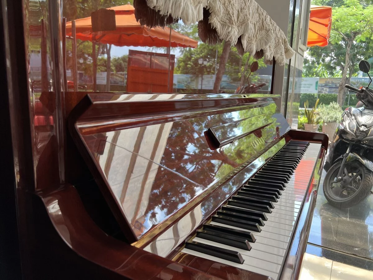 YAMAHA U3E Mh