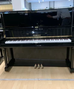 YAMAHA U3G Wn