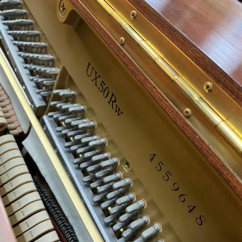 Đàn piano Yamaha YAMAHA UX50 Rw – Chi tiết bàn phím