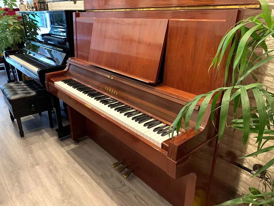 YAMAHA W101B Wn - Elite Piano