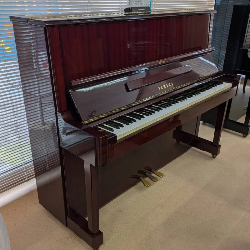Review YAMAHA W108B – Hình ảnh thực tế tại showroom Elite Piano