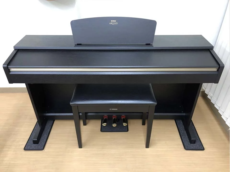YAMAHA YDP-161 B